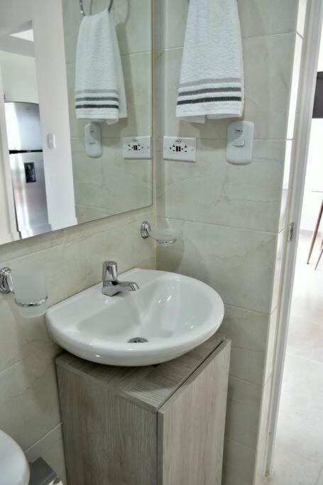 The Refuge#2 Lovely 2 Br-apt Pool & Good Vibes Apartamento